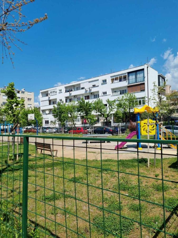 Atelje Leilighet Podgorica Eksteriør bilde